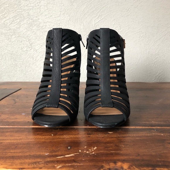 Black Gladiator Strappy Heel - Picture 2 of 8